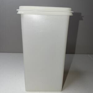Vintage Tupperware White Cracker Keeper Square Container and Frosted Lid